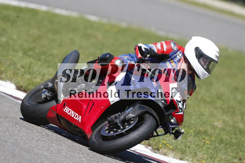 /Archiv-2025/48 25.08.2025 Cornu Master School ADR/blau-bleu/122